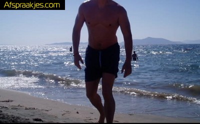 Op zoek naar heet koppel ! Ouder mag ook! 