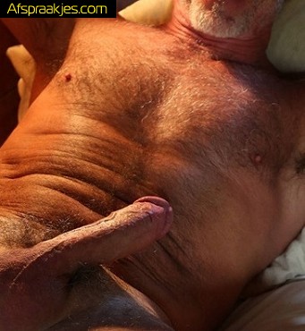 Knappe man 62j zoekt leuke dame (koppel), leeftijd onbelangrijk!