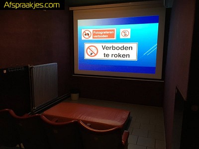 Vandaag dinsdag woensdag aan wezig in gay zaal iek 