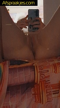 MILF 27 PAYDATE