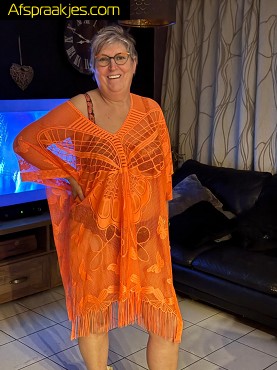 Rijpere dame masseerde te meehelpen of kontich