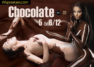 ACANTHUS DIT WEEKEND... CHOCOLATE... LICK ME...