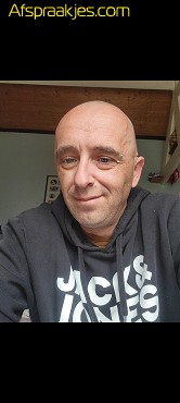 Zoek een dame da graag gebeft wordt en eventueel meer ook niks moet