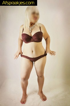 Massges van Atot Z op top Niveaux plus plas sex op jou!!!!