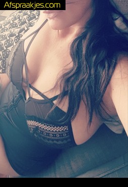 Lekkere body to body massage van Vlaamse dame