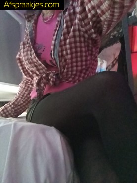 gemotiveerde keel en kont neukers