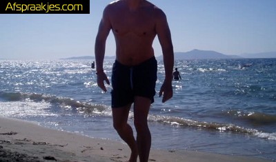 Alleenstaande mama of vrouw gezocht die het moeilijk heeft. 