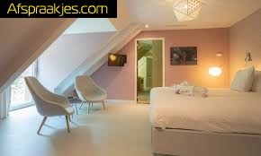 zoek een dame voor girl friend experience in Limburg, kempen of Antwerpen