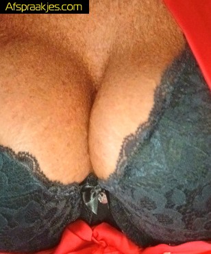 100 % VLAAMS  KNAP BELGISCH  BLONDJE F CUP PRACHTIG LICHAAM  PRIVE  & ESCORTE 