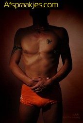 Gigolo escort David - erotische body2body massage voor dames, bi mannen en (bi) koppels