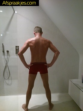 shemal gezocht of uiterst vrouwelijke femboy