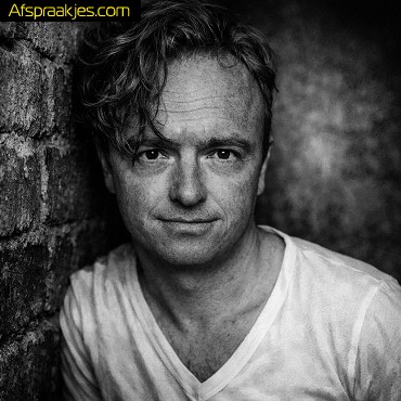 Zoekt leuke ruimdenkende meid. ===>>> 600� <<<===