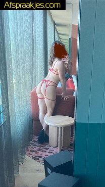 Dinsdag 9 december gangbang 26 jarige knappe Vlaamse dame 120