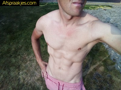 Sportieve hetero op zoek naar actief koppel