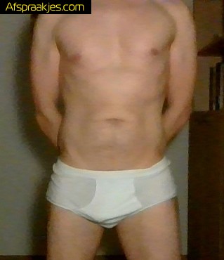 Sportieve man zoekt fun