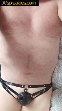 Wie komt mijn paal melken en mijn harde ballen leeg knijpen