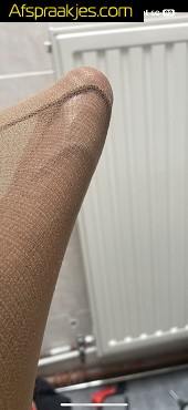 Bottom Nylonlover zoekt Top