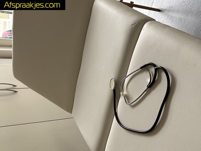 De Lustdokter komt bij jullie op huisbezoek voor een erotisch onderzoek 