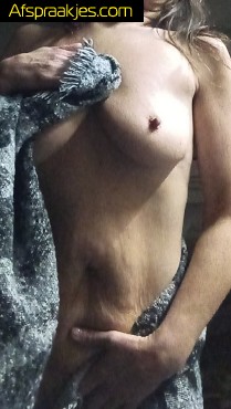 Sanne uit Merksem. Geen weekend helaas,.