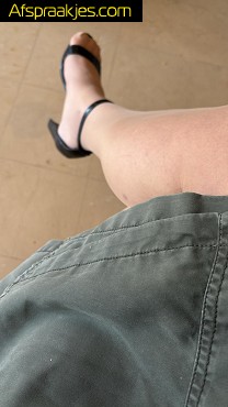 Bottom TV zoekt sexdate voor deze middag