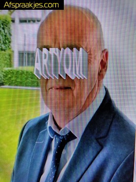 Meester Artyom zoekt slaven en slavinnen