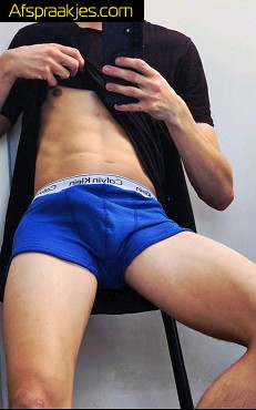 Jonge gast voor trans/sissy