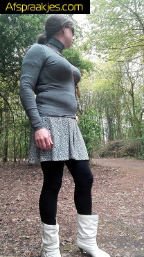 Onderdanig travhoertje