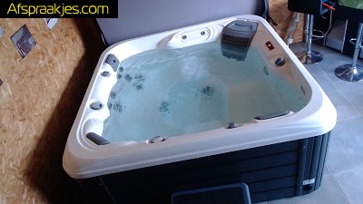 jacuzzi chillen
