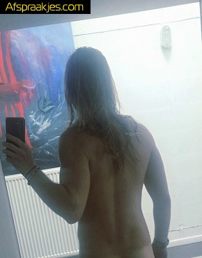 Jonge kinky belg 29 jaar zoekt leuk koppel voor leuke date! 