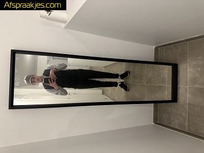 jonge man zoekt jonge dame voor een leuke gezellige date