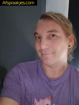 Trans sub op zoek