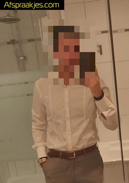 Boy next door (in een relatie)