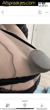 Bottom nylonlover zoekt Top en zaad