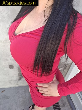 Kiya is looking for girls and escorts drivers!
