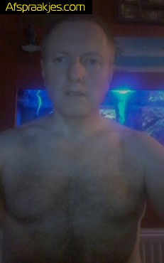 Zoek een extreme dominante top man 