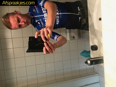 Vrouwelijke trans gezocht om mee te daten