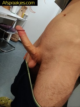 Jonge bull zoekt date met milf voor donderdag