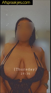 Curvy , grote borsten, Kehlani 