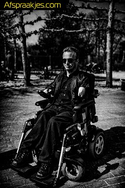 Intieme  Scheerdame gevraagd